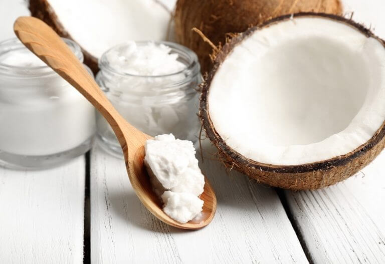 coconut oil for beautiful eyelashes