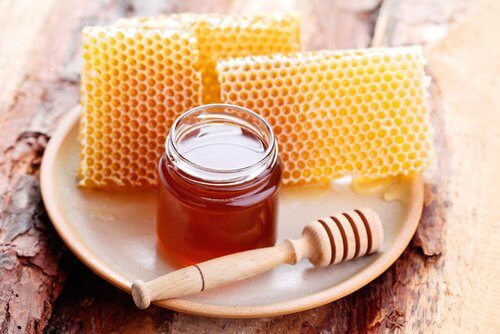 Honey with bicarbonate of soda