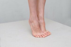 Seven Natural Home Remedies to Treat Athlete's Foot