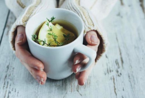 thyme and lemon tea to soothe a cough