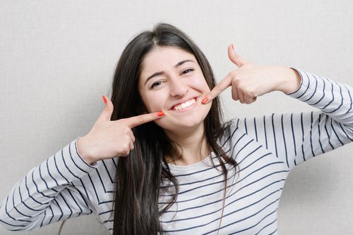 A woman with nice teeth.