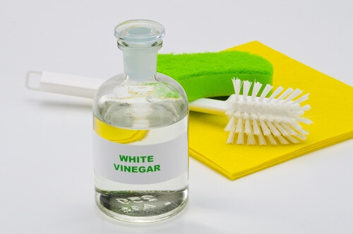 Use environmentally friendly cleaning products