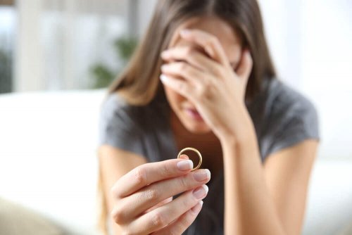 How to Move On Independently After a Breakup