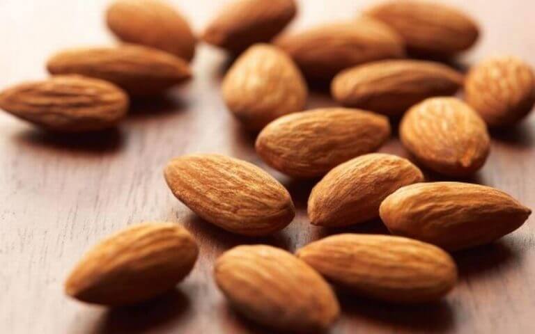 raw, natural almonds