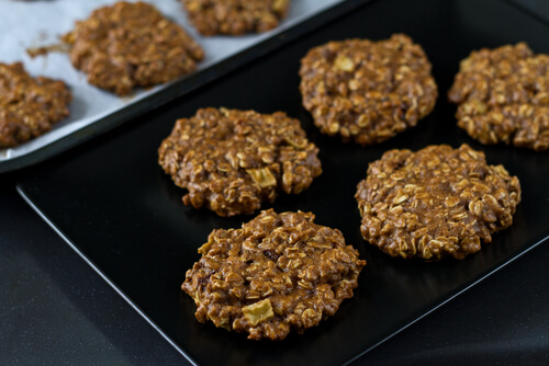 Some oatmeal cookies.