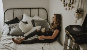 7 Energy Draining Habits to Quit Right Now