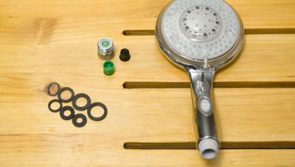 Tricks for removable shower heads