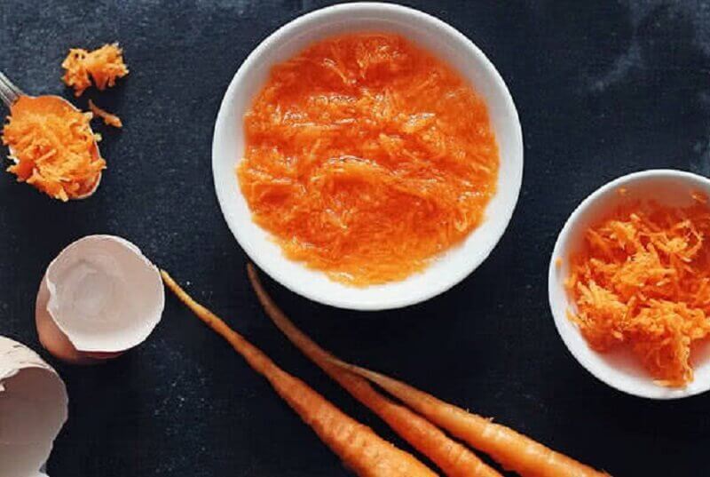 combat lines on your forehead with carrots and eggs