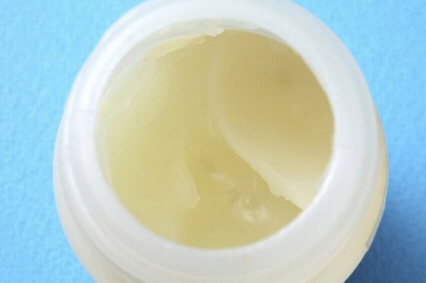 Vaseline voor een droge hud