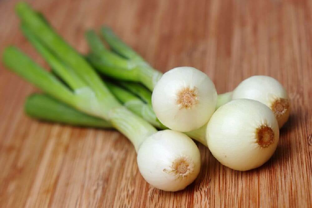 Fight uric acid with chive tea