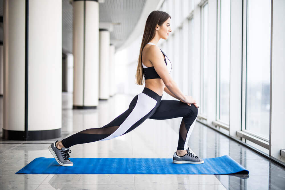 How can you prevent knee pain?