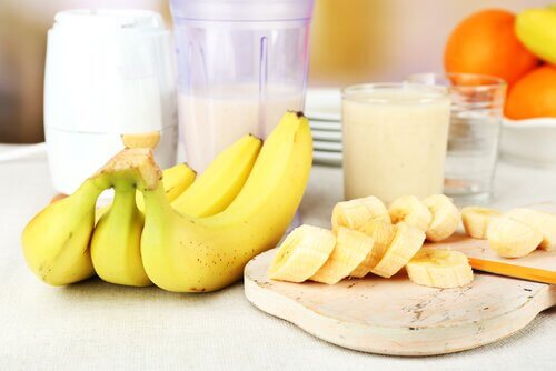 Eating two bananas a day for breakfast