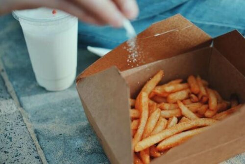 fries with added salt; intestinal gases and what they say about you