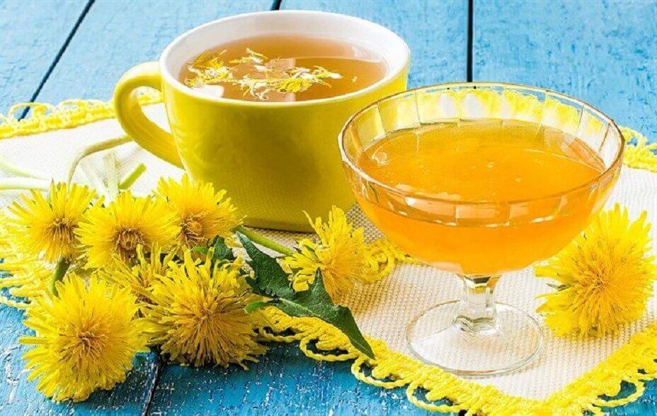 Two cups of dandelion tea