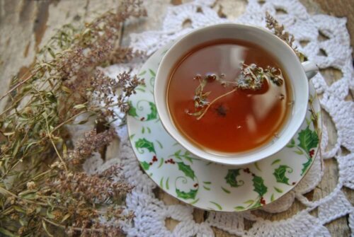The Amazing Benefits of Thyme Tea