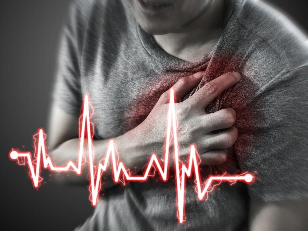 man having myocardial infarction
