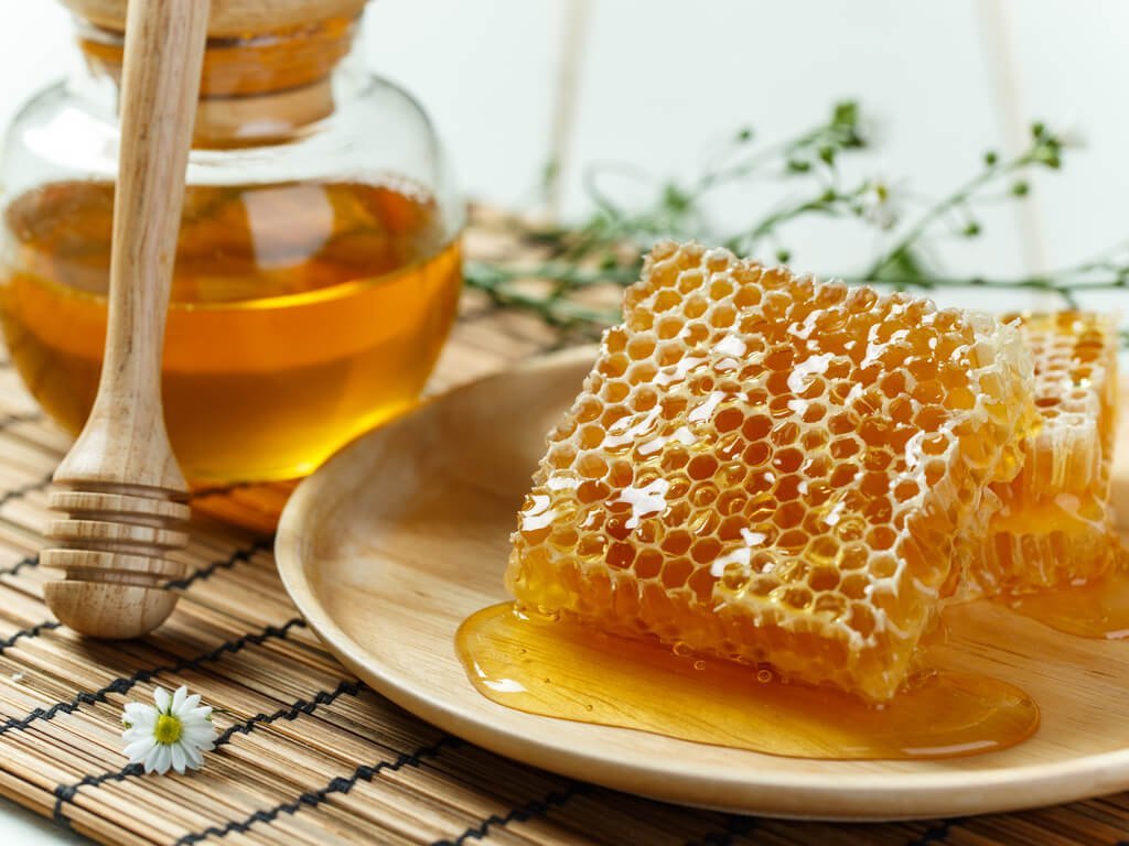 Take Propolis at the First Symptoms of Cold and Flu