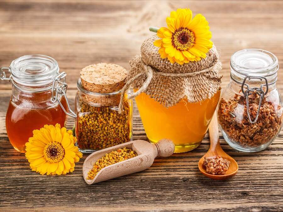 Ta propolis vid de första symptomen på förkylning och influensa