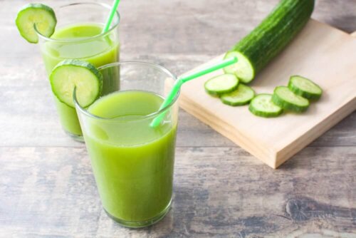 Cucumber contains sodium