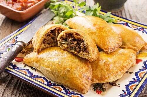 Homemade Chicken or Beef Empanada Recipe