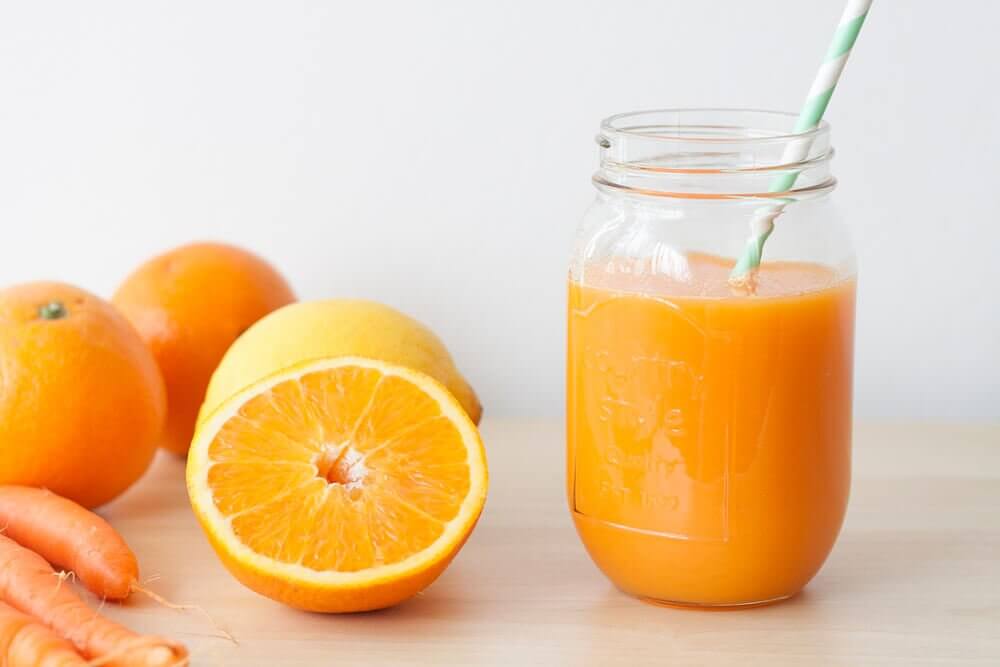 Orange and carrot juice