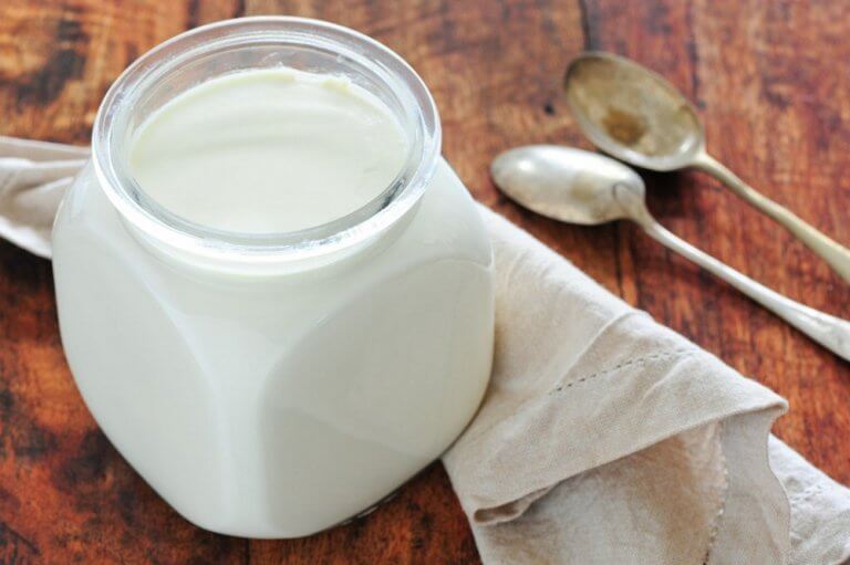 Some yoghurt to prevent white tongue.