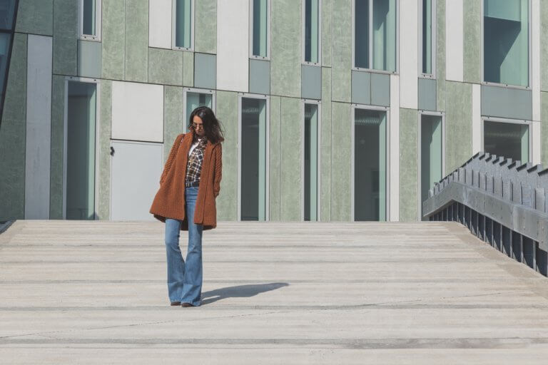 flared jeans