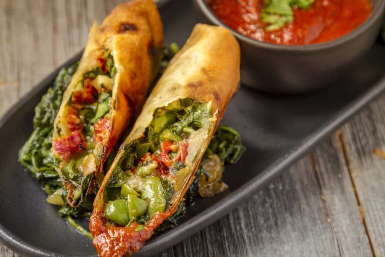 Spinach wrap with vegetables