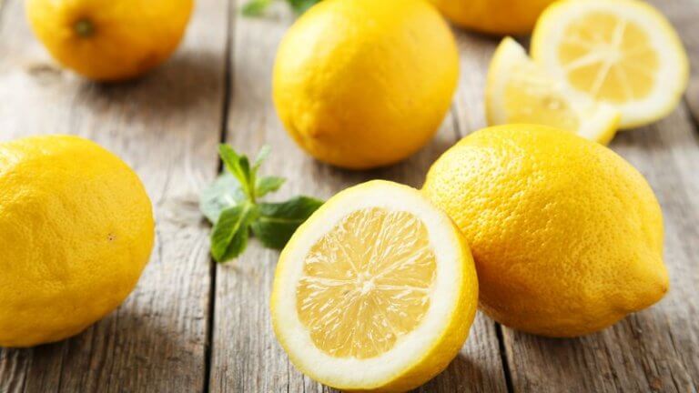 Relaxing and clarifying lemon mask
