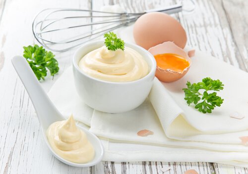 Mayonnaise hair masks.