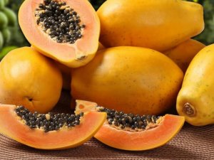 Learn These 5 Surprising Benefits of Papaya That You Didn't Know About