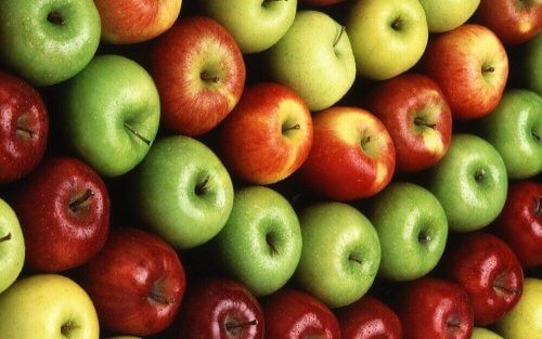 Apples reduce risk of cancer green red yellow apples