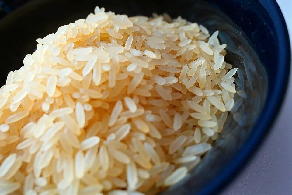 Rice and baking soda scrub