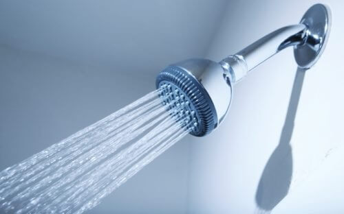 showering with cold water