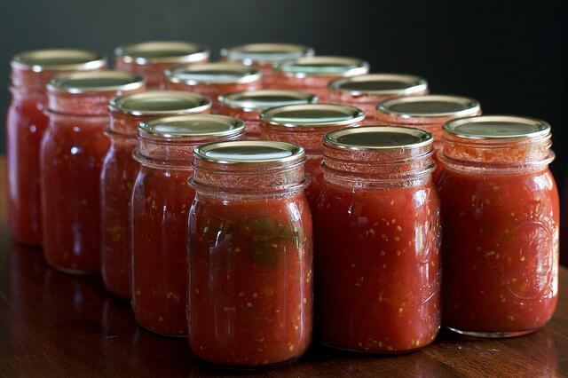 tomato sauce in jars
