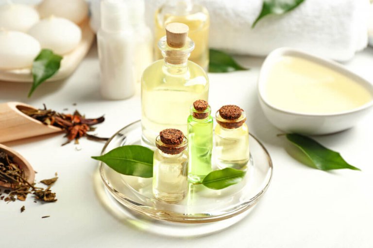 4 Tea Tree Oil Masks for Hair Loss
