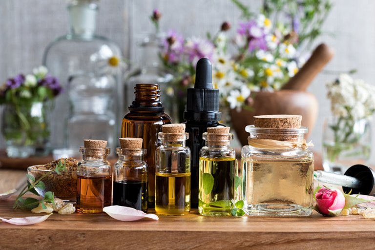 5 Essential Oils And Their Benefits