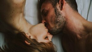 Can You Love Both Passionately and Rationally?