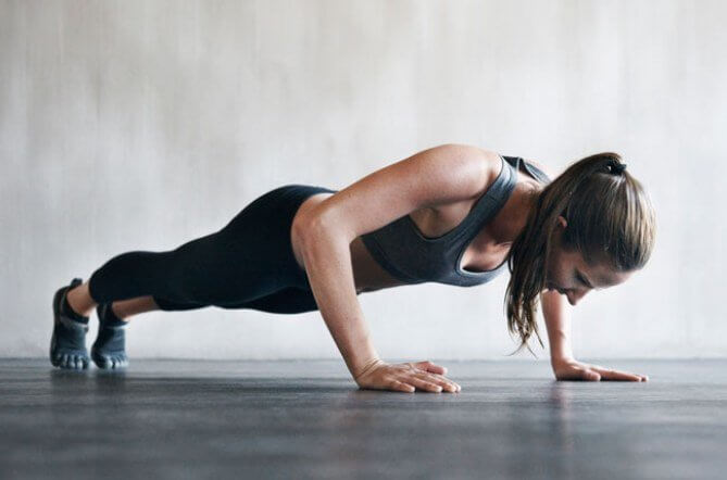 This woman knows you can shape your figure with push ups.