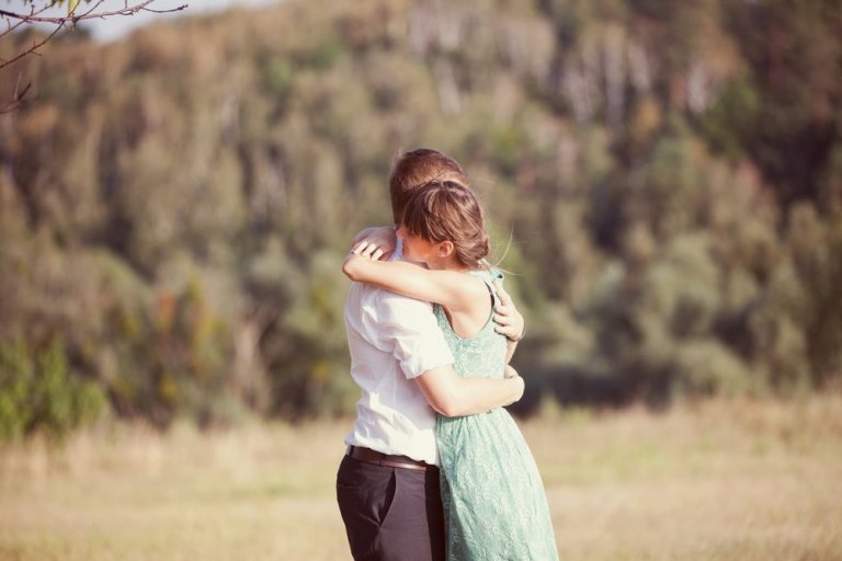 6 Amazing Benefits of Hugs You Never Knew About
