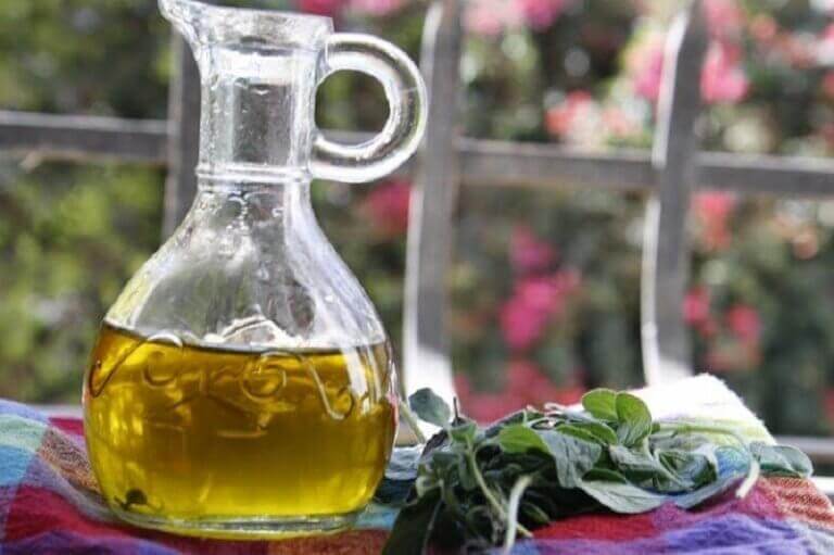 olive oil and oregano remedy to protect your respiratory system