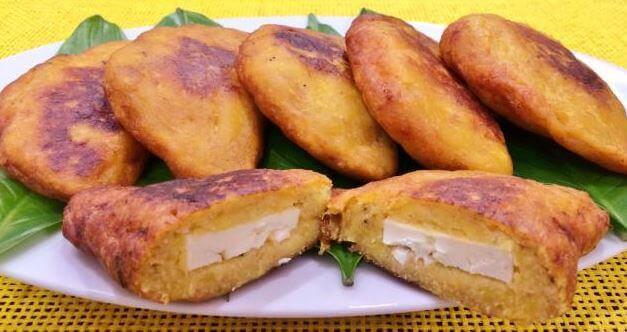 4 Delicious Ways to Stuff Roasted Ripe Plantains