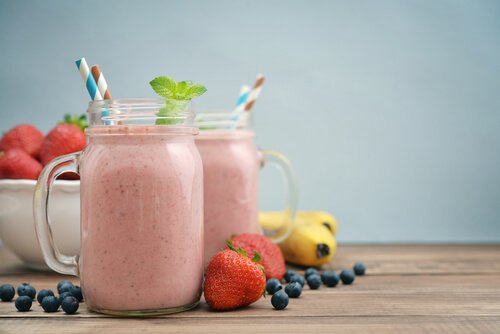 Lose Weight With These 5 Amazing Fruit Smoothies
