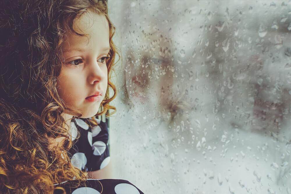 What Happens to People Who Were Unloved During Their Childhood