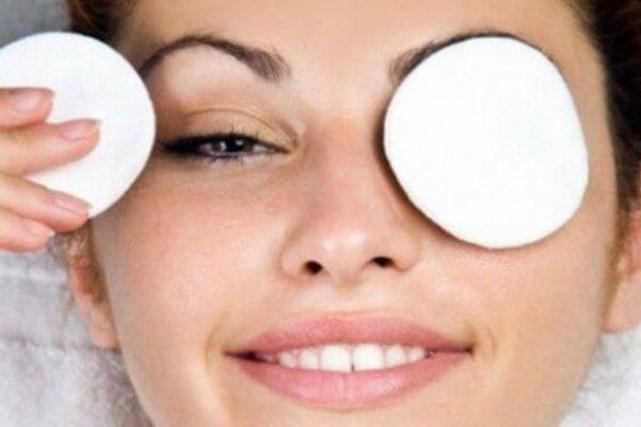 Eliminate Dark Circles in Naturally and Effectively