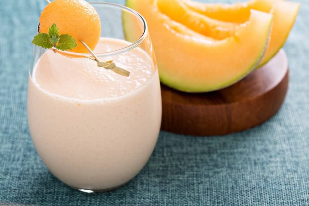 Fat burning smoothie with melon