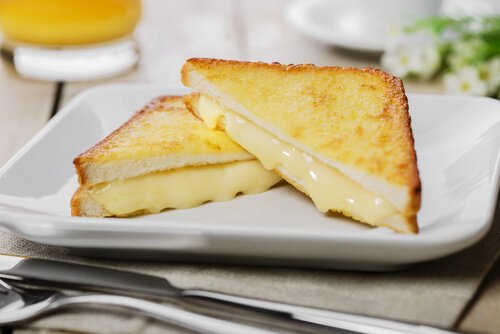 A Monte Cristo sandwich