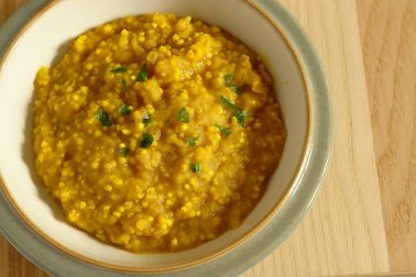 Yellow rice: anti-inflammatory remedies with turmeric.