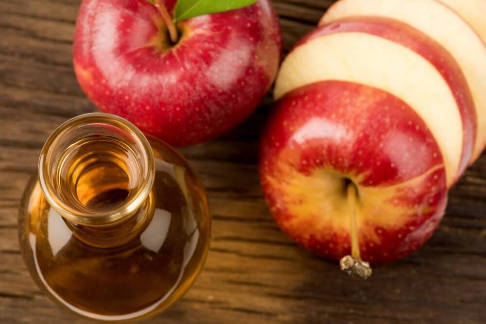 Reduce Cholesterol and Blood Sugar With Apple Cider Vinegar