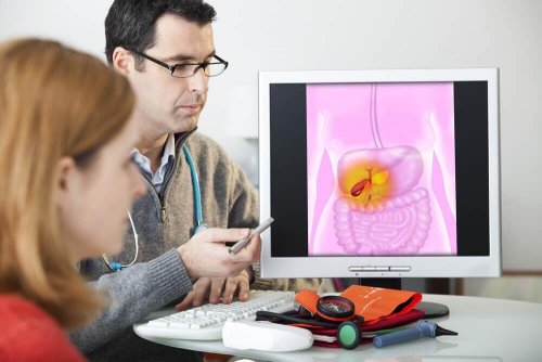 Doctor explaining liver function.